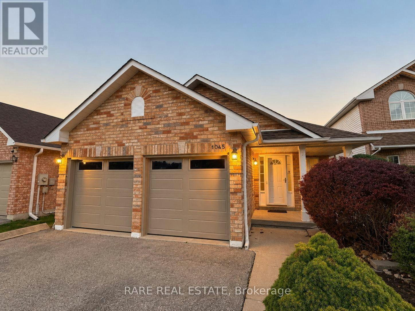 1045 Corrie Street, Innisfil, ON, L9S 1T7 - 2