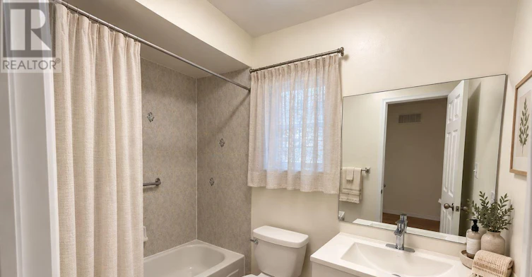 1045 Corrie Street, Innisfil, ON, L9S 1T7 - 9