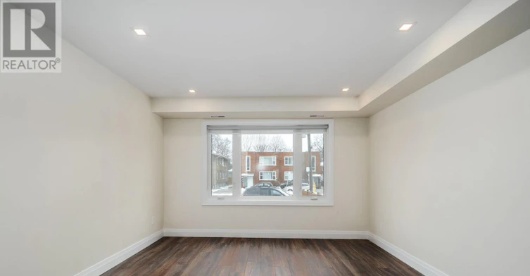 3-38 Penhurst Avenue, Toronto, ON, M8Y 3A8 - 6