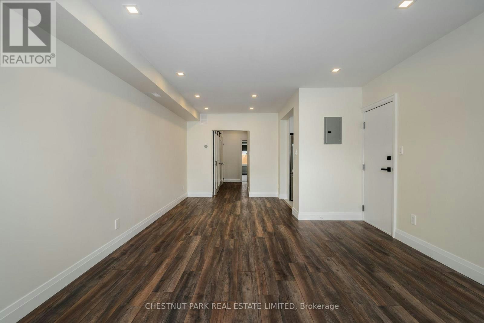 3-38 Penhurst Avenue, Toronto, ON, M8Y 3A8 - 8