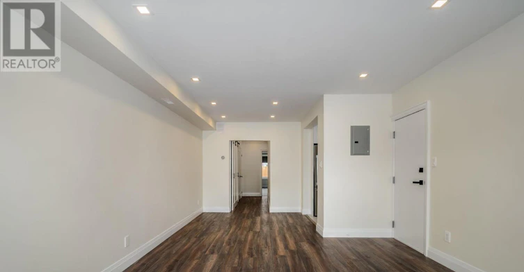 3-38 Penhurst Avenue, Toronto, ON, M8Y 3A8 - 8