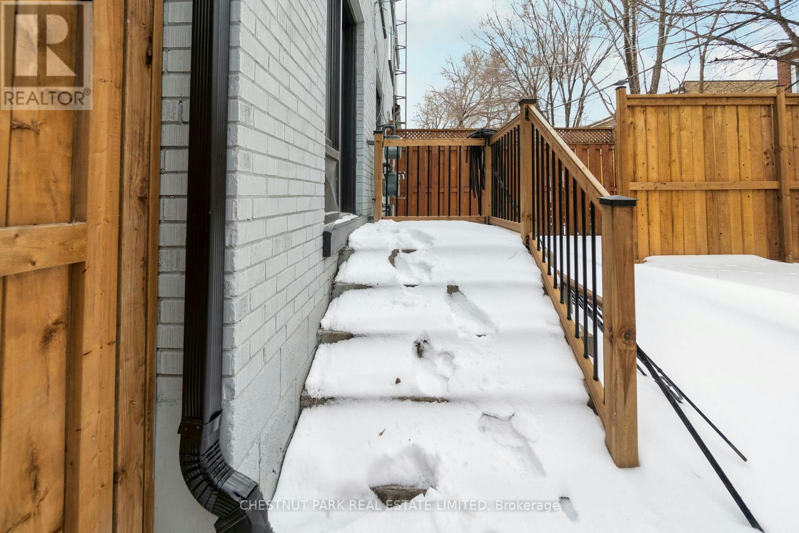 3-38 Penhurst Avenue, Toronto, ON, M8Y 3A8 - 34