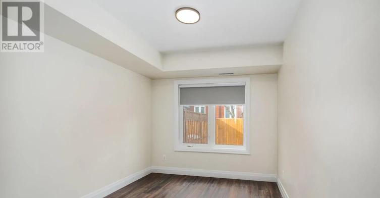 3-38 Penhurst Avenue, Toronto, ON, M8Y 3A8 - 17