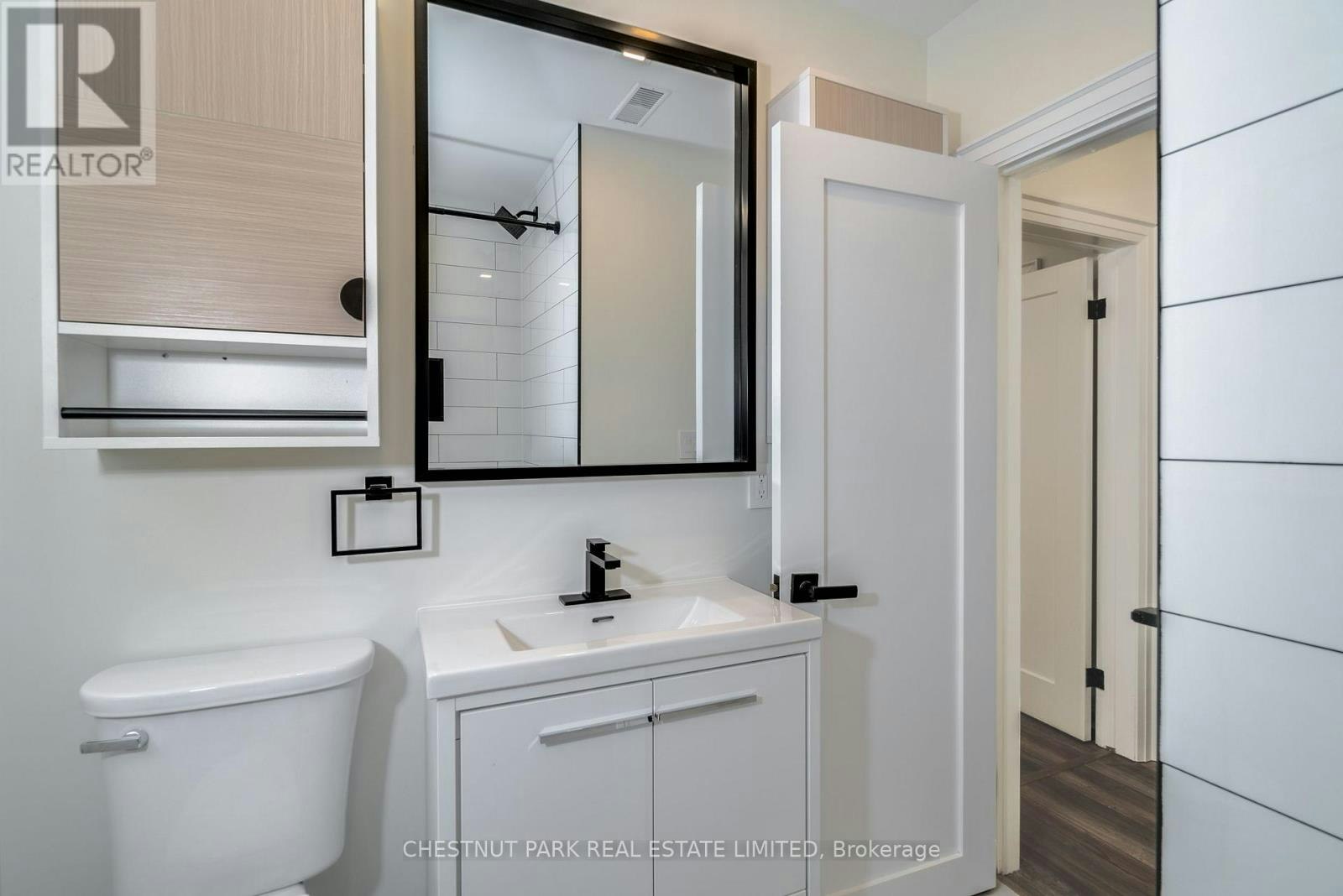 3-38 Penhurst Avenue, Toronto, ON, M8Y 3A8 - 23