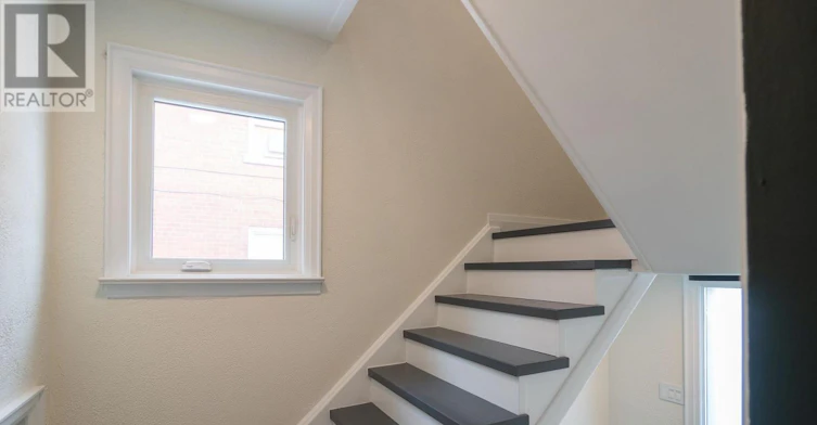 3-38 Penhurst Avenue, Toronto, ON, M8Y 3A8 - 30