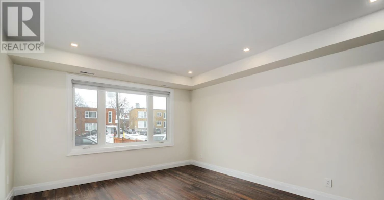 3-38 Penhurst Avenue, Toronto, ON, M8Y 3A8 - 5