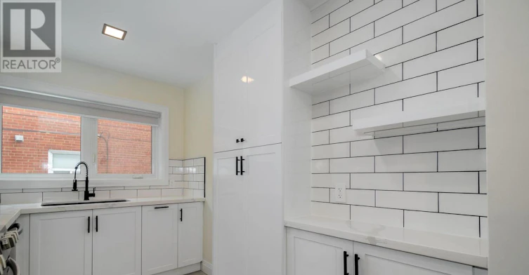 3-38 Penhurst Avenue, Toronto, ON, M8Y 3A8 - 14