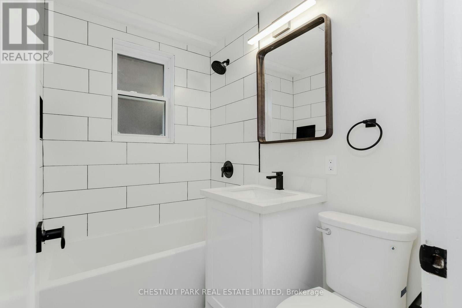 1-24 Heman Street, Toronto, ON, M8V 1X5 - 34