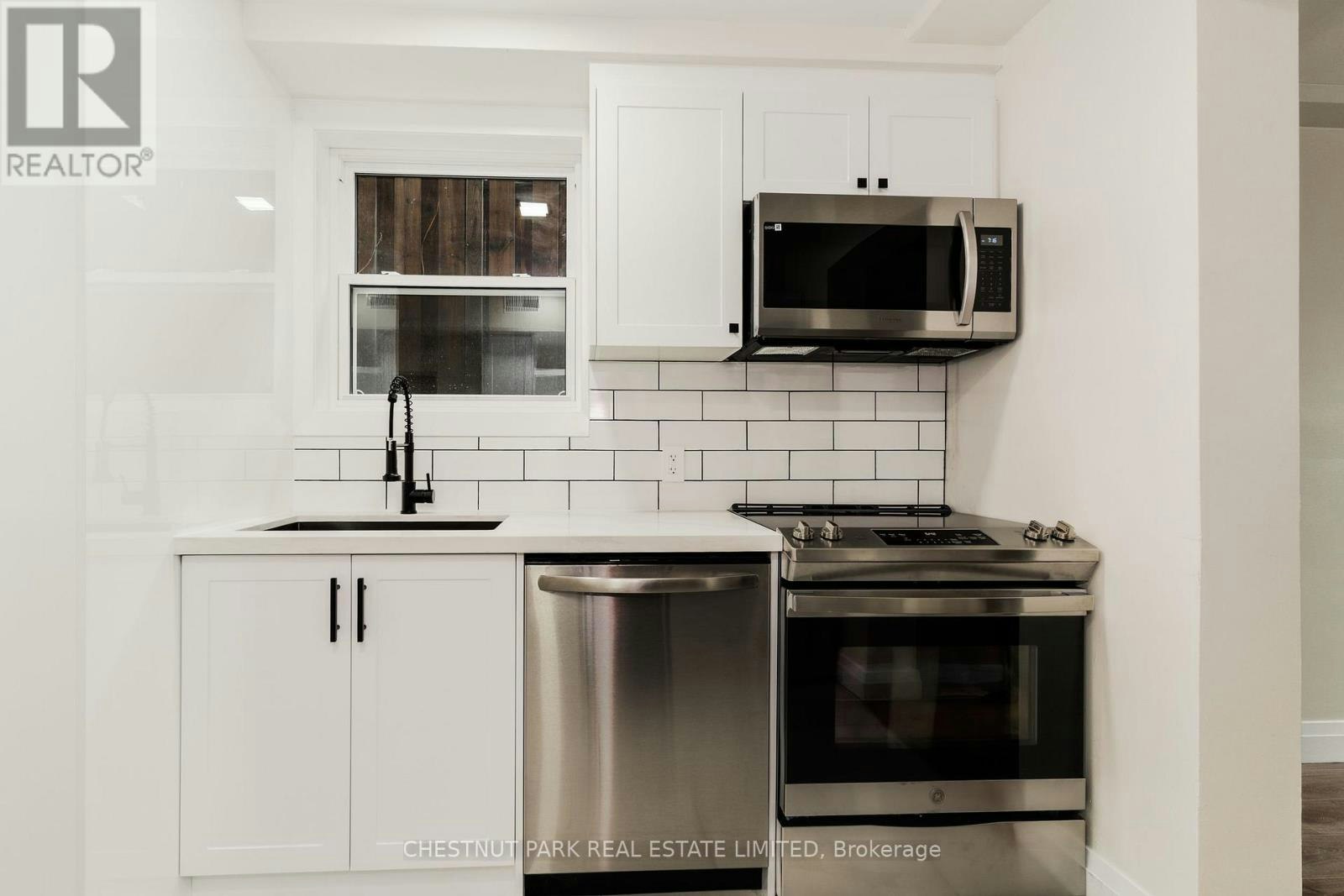 1-24 Heman Street, Toronto, ON, M8V 1X5 - 23