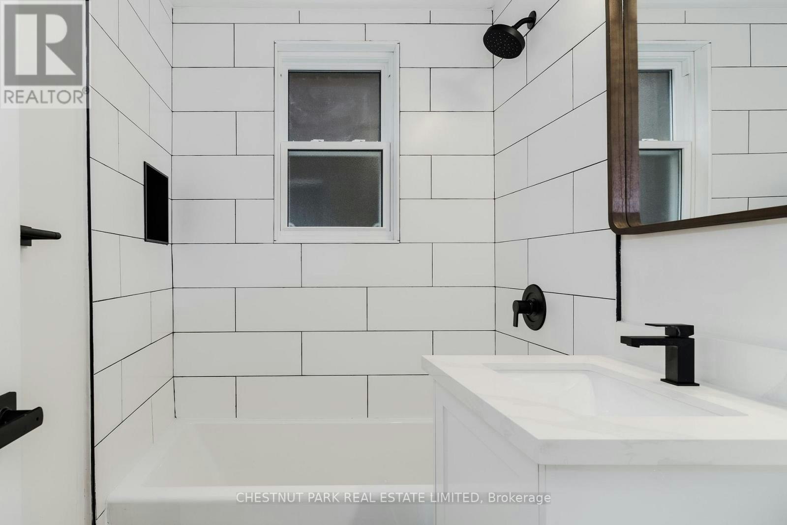 1-24 Heman Street, Toronto, ON, M8V 1X5 - 33