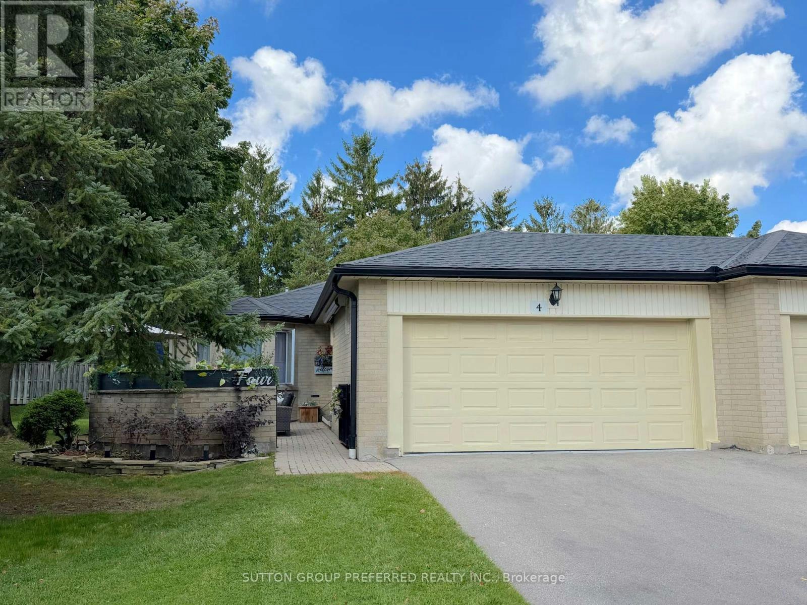 4-163 Pine Valley Drive, London, ON, N6J 4P9