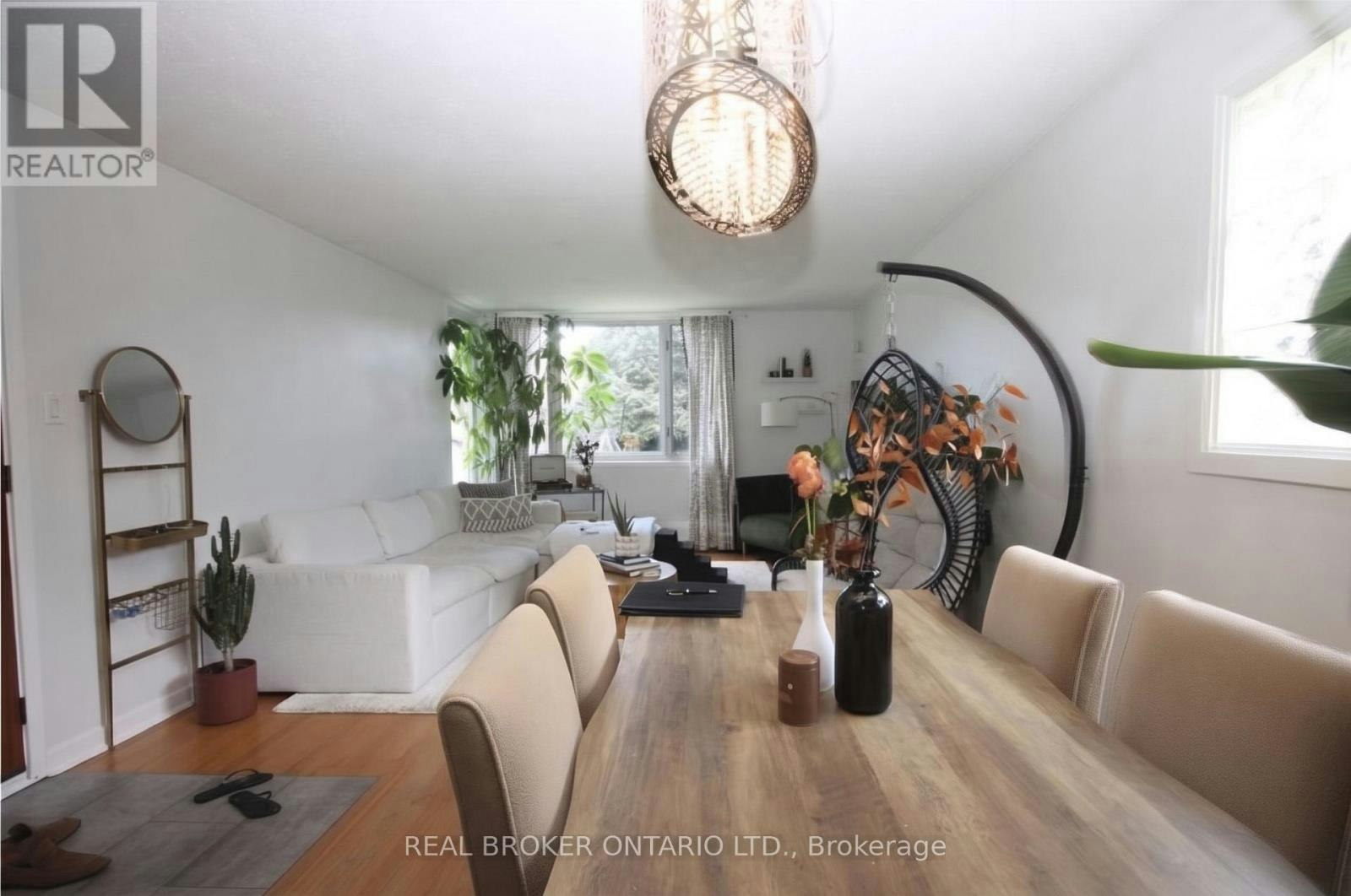 1-28 Leeming Drive, Ottawa, ON, K2H 5P7 - 4