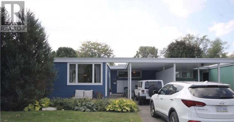1-28 Leeming Drive, Ottawa, ON, K2H 5P7