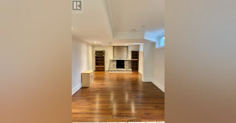16 Sabrina Court, Richmond Hill, ON, L4C 5P8