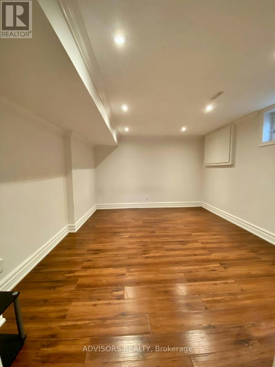 16 Sabrina Court, Richmond Hill, ON, L4C 5P8 - 3