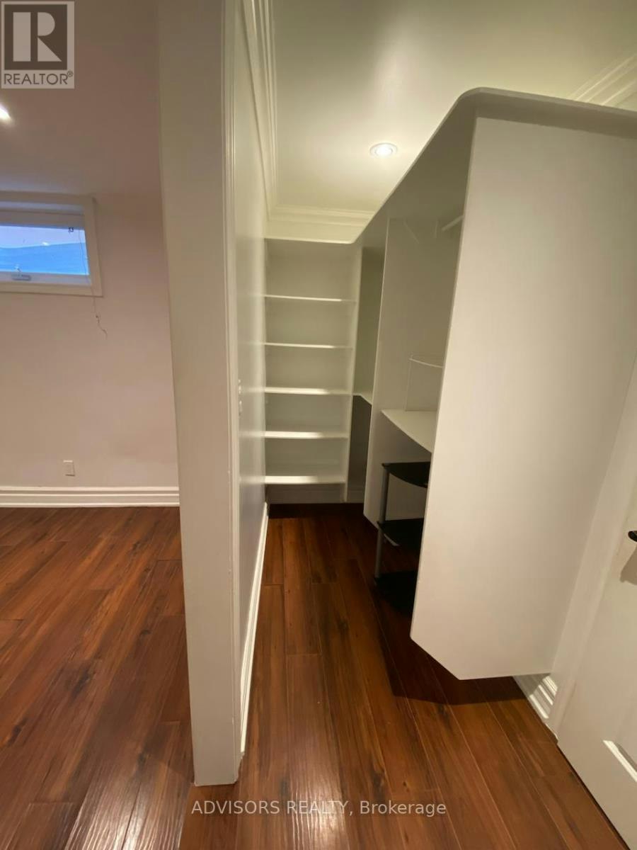 16 Sabrina Court, Richmond Hill, ON, L4C 5P8 - 4