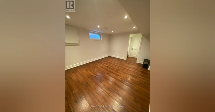 16 Sabrina Court, Richmond Hill, ON, L4C 5P8 - 5