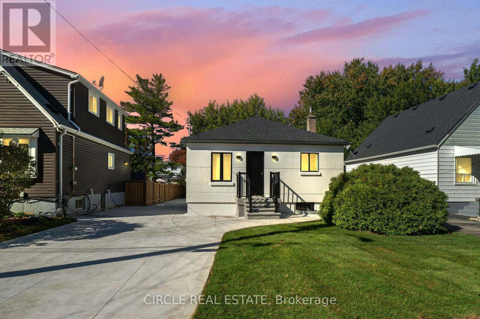 226 28th Street EAST, Hamilton, ON, L8V 3J1