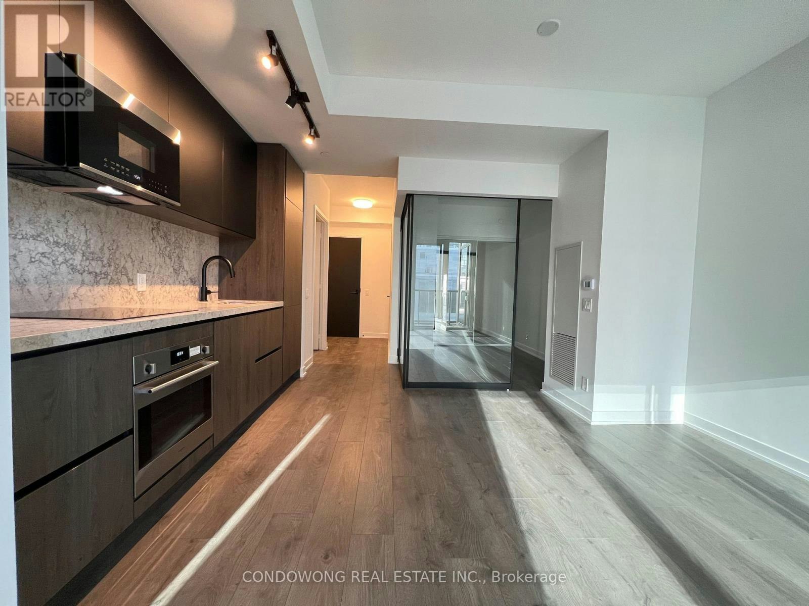 1106-108 Peter Street, Toronto, ON, M5V 0W2 - 2