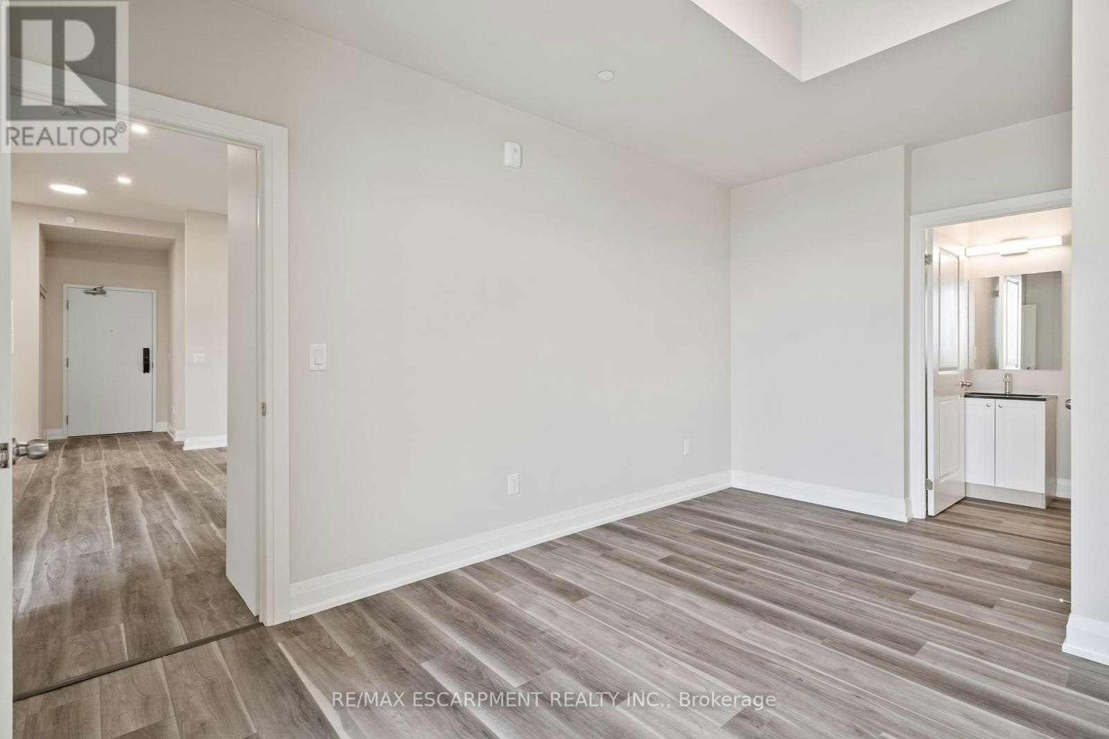 UP 09-50 Herrick Avenue, St. Catharines, ON, L2P 2T9 - 19