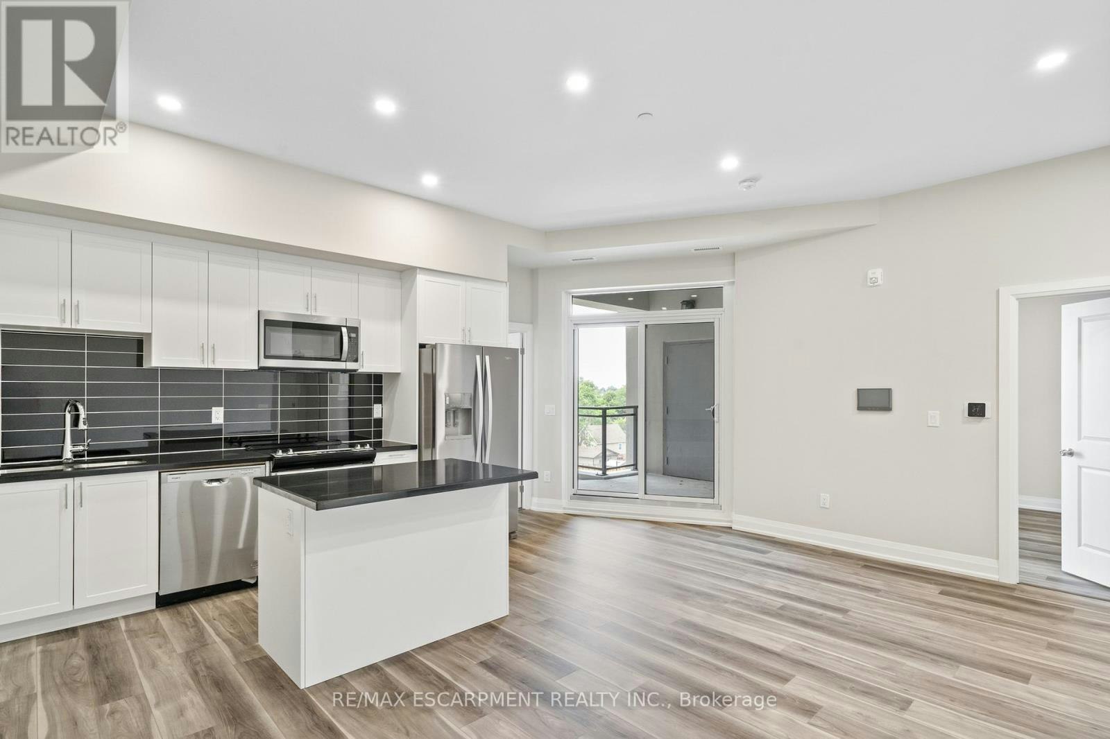 UP 09-50 Herrick Avenue, St. Catharines, ON, L2P 2T9 - 12