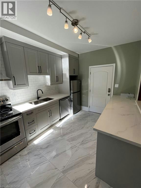 1-72 Alanson Street, Hamilton, ON, L8N 1W5 - 2
