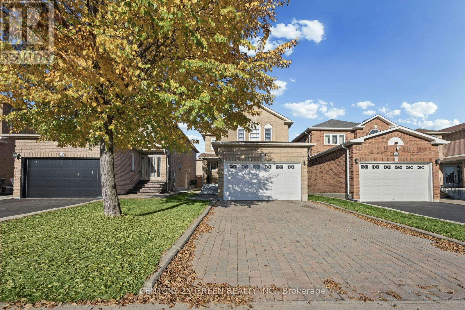 215 Kingknoll Drive, Brampton, ON, L6Y 4X4