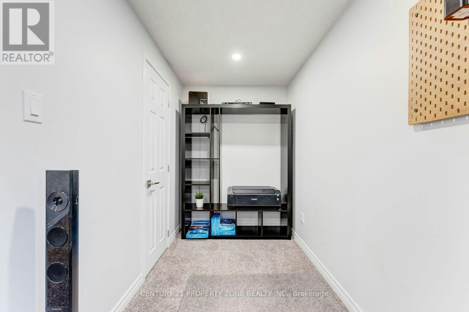 78 Michigan Avenue, Cambridge, ON, N3C 0C9 - 38