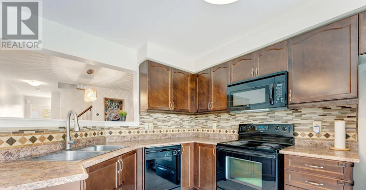 78 Michigan Avenue, Cambridge, ON, N3C 0C9 - 17