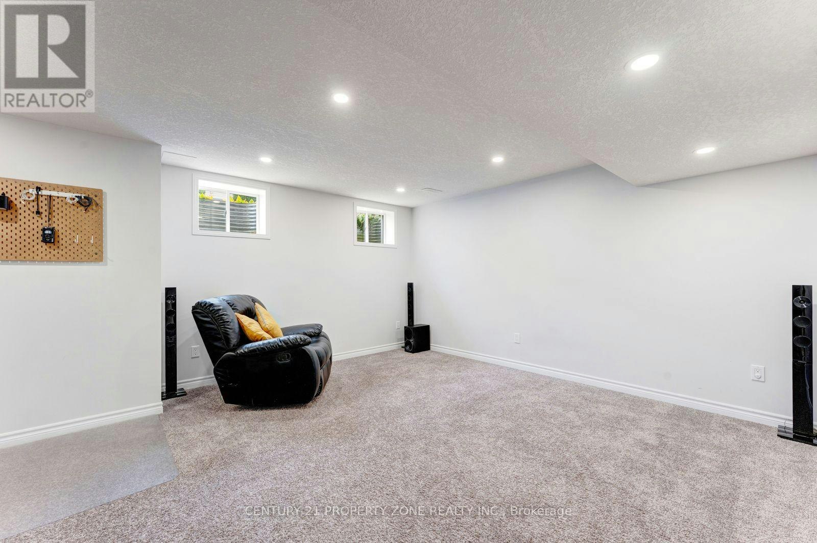 78 Michigan Avenue, Cambridge, ON, N3C 0C9 - 35