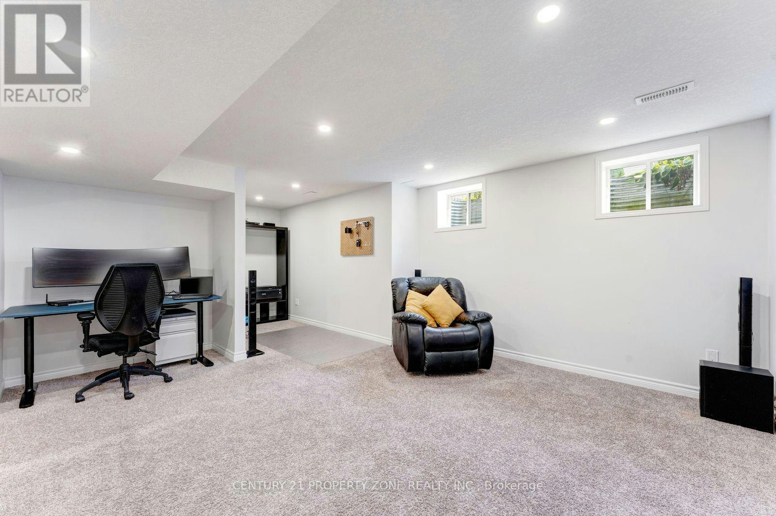 78 Michigan Avenue, Cambridge, ON, N3C 0C9 - 37