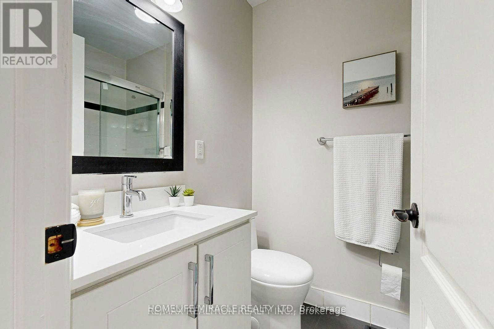 32 Araman Drive, Toronto, ON, M1T 2P6 - 8