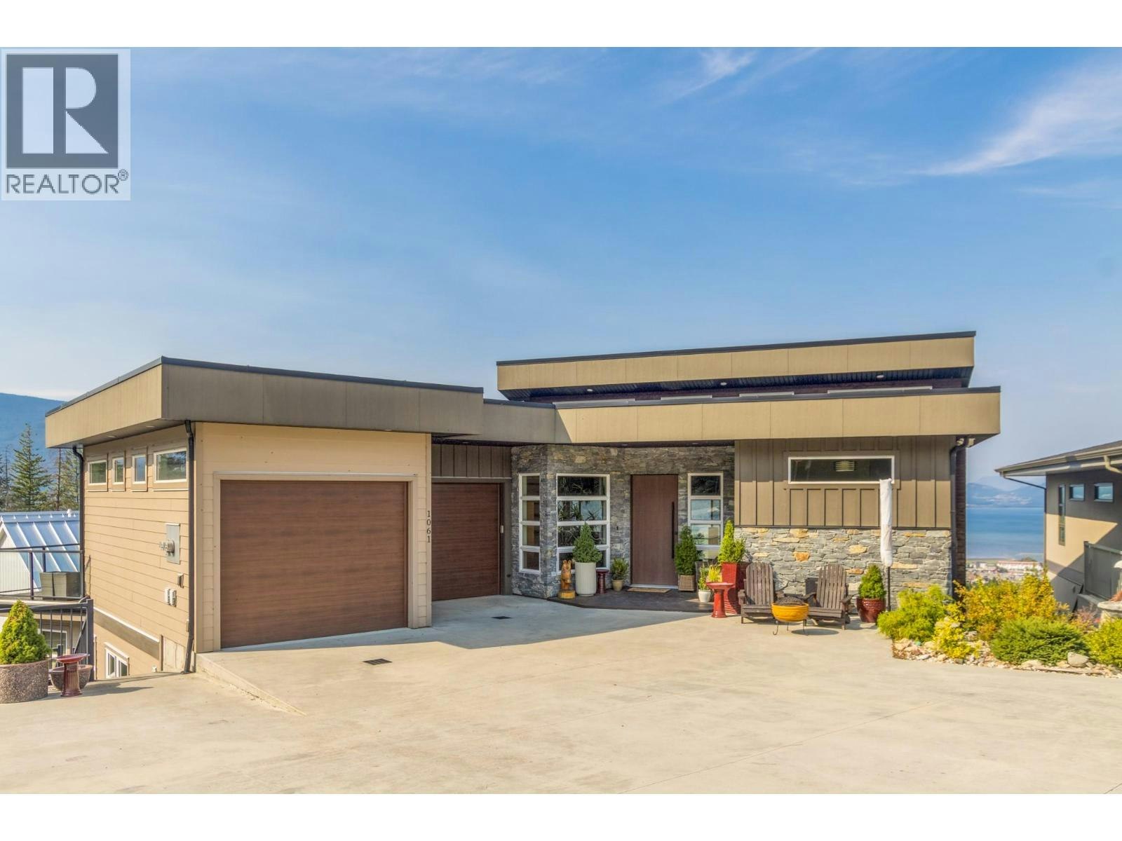 1061 SE 19 Avenue, Salmon Arm, BC, V1E 0E6