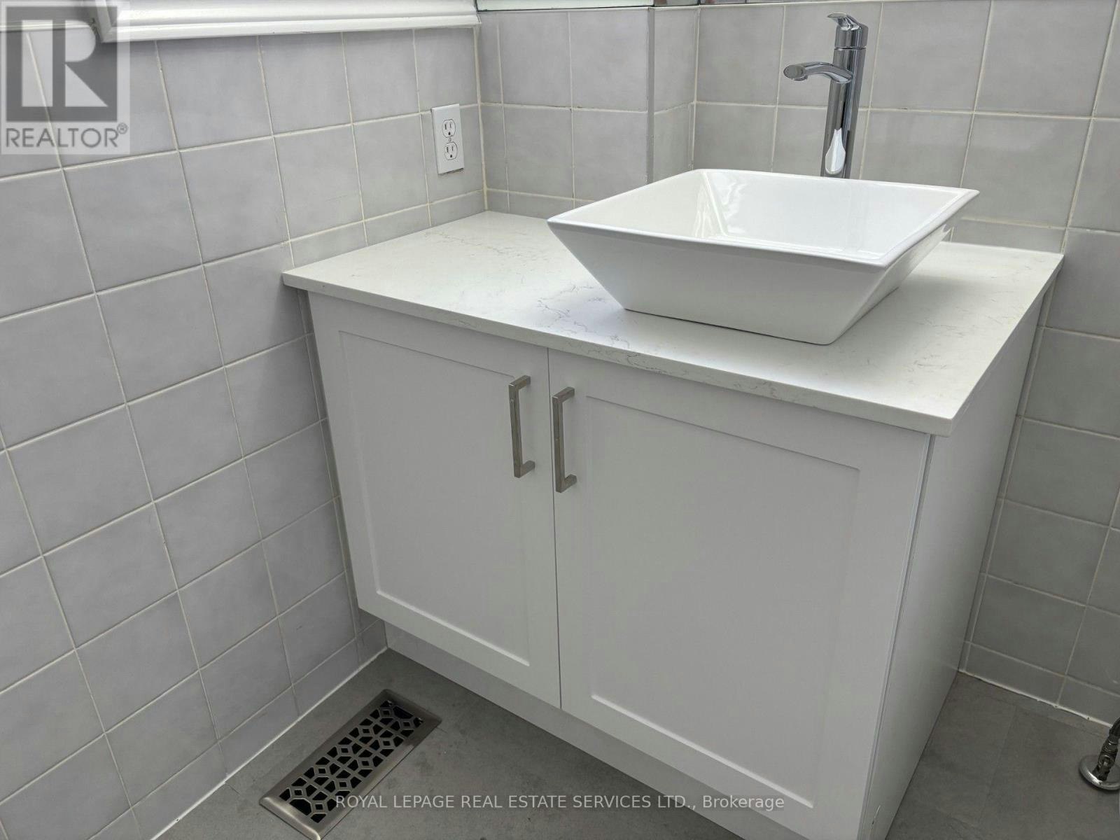 A-204 Gladstone Avenue, Toronto, ON, M6J 3L4 - 7