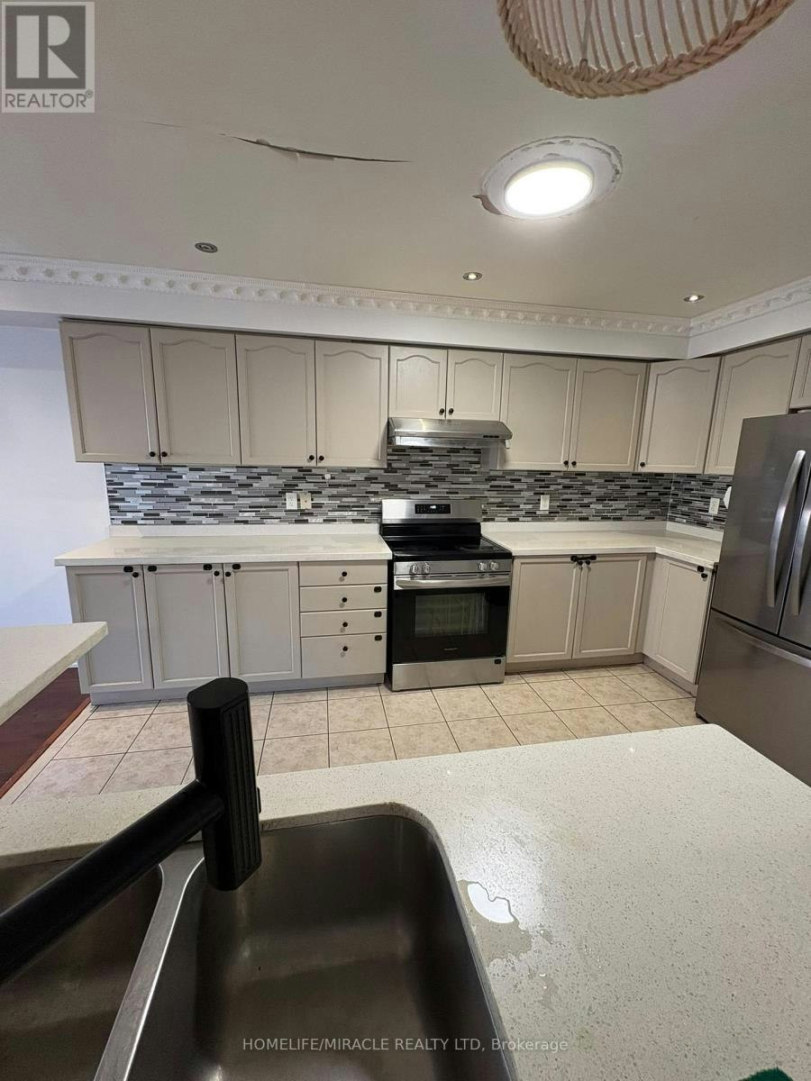 8 Quietbrook Crescent, Toronto, ON, M1X 2B2 - 4