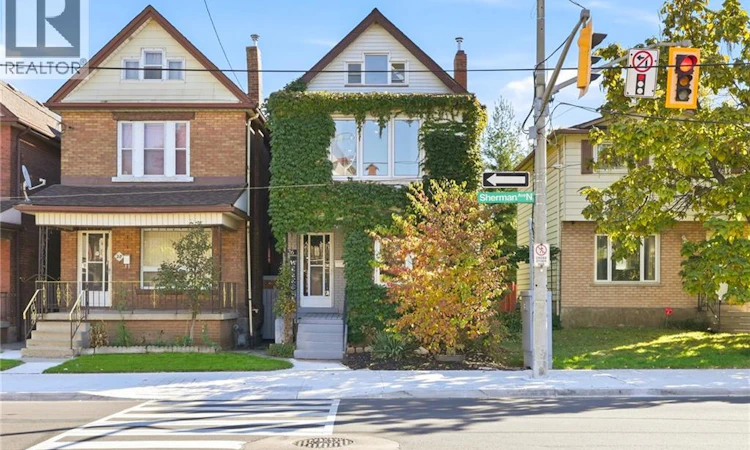 26 Sherman Avenue N
