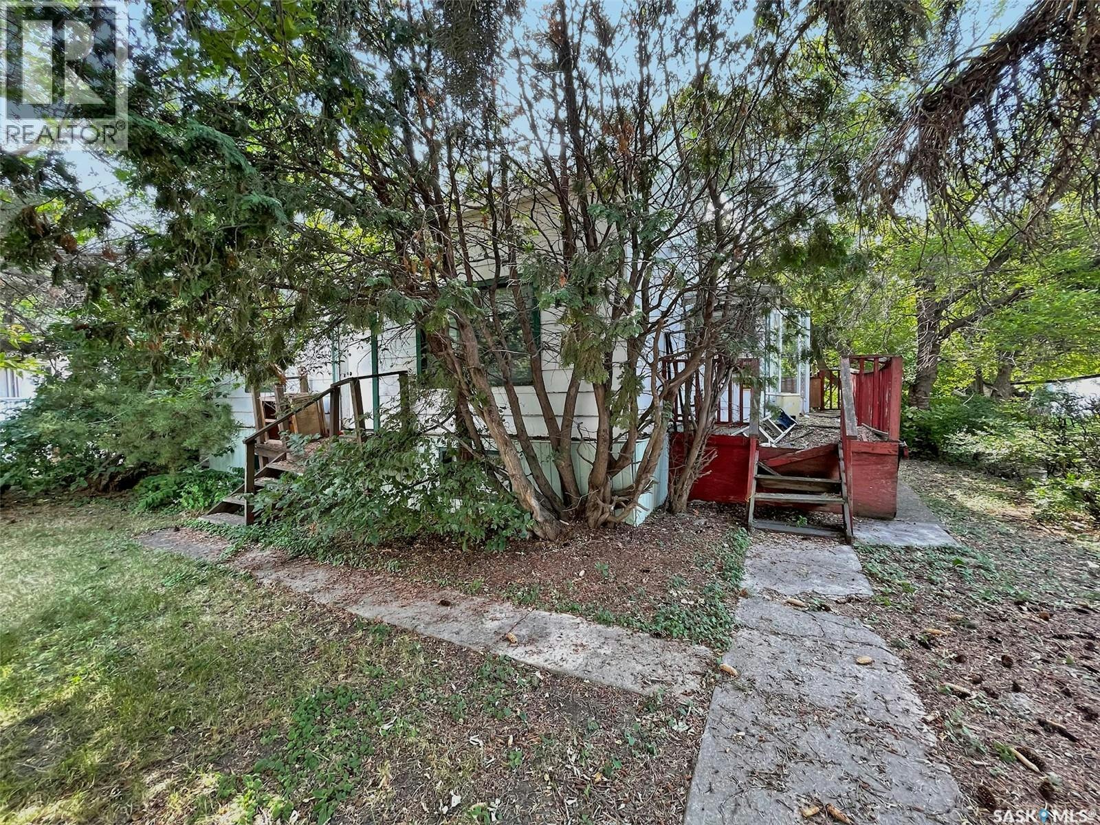 310 6th Avenue SE, Swift Current, SK, S9H 3P1
