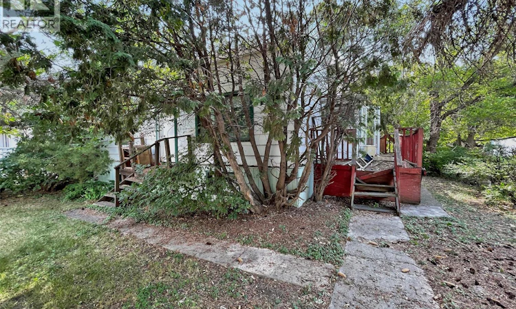 310 6th Avenue SE
