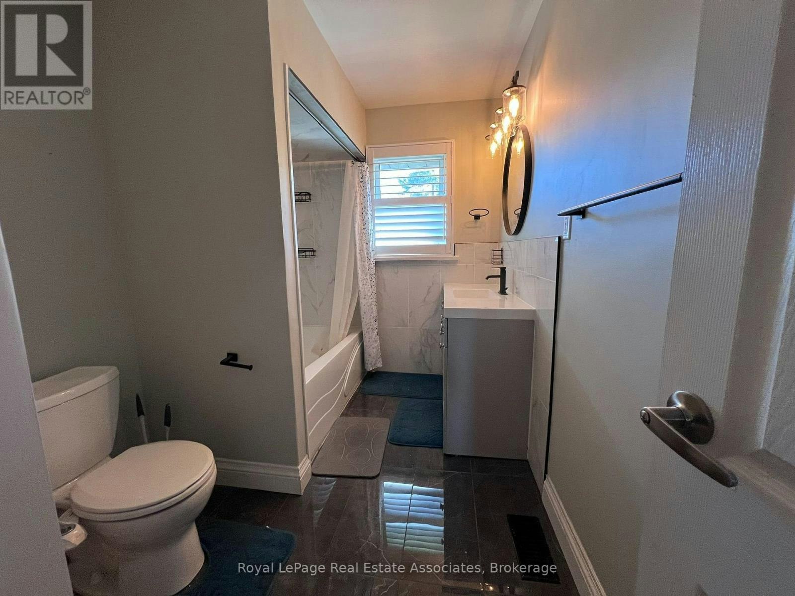 UPPER-222 Columbia Drive, Hamilton, ON, L9C 3Y9 - 23