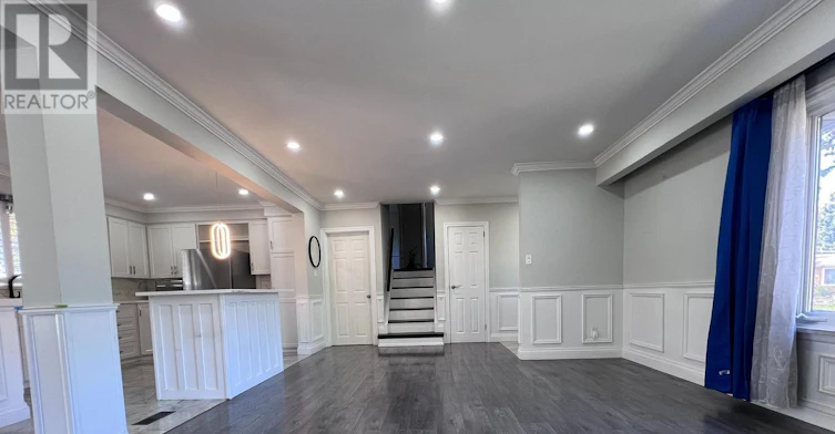 UPPER-222 Columbia Drive, Hamilton, ON, L9C 3Y9 - 3