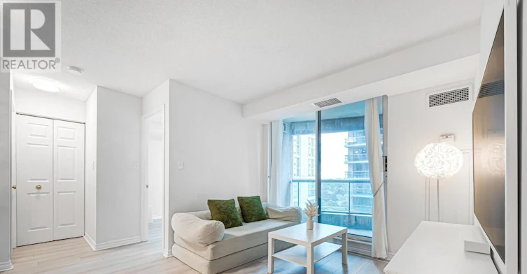807-7 Lorraine Drive, Toronto, ON, M2N 7H2 - 13