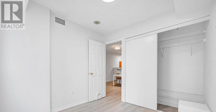 807-7 Lorraine Drive, Toronto, ON, M2N 7H2 - 19