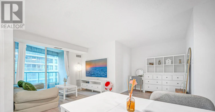 807-7 Lorraine Drive, Toronto, ON, M2N 7H2 - 10