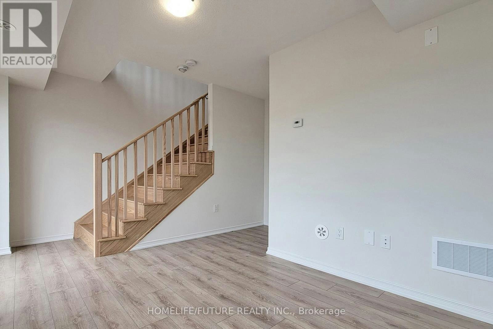 25-247 Danzatore Path, Oshawa, ON, L1L 0P9 - 8