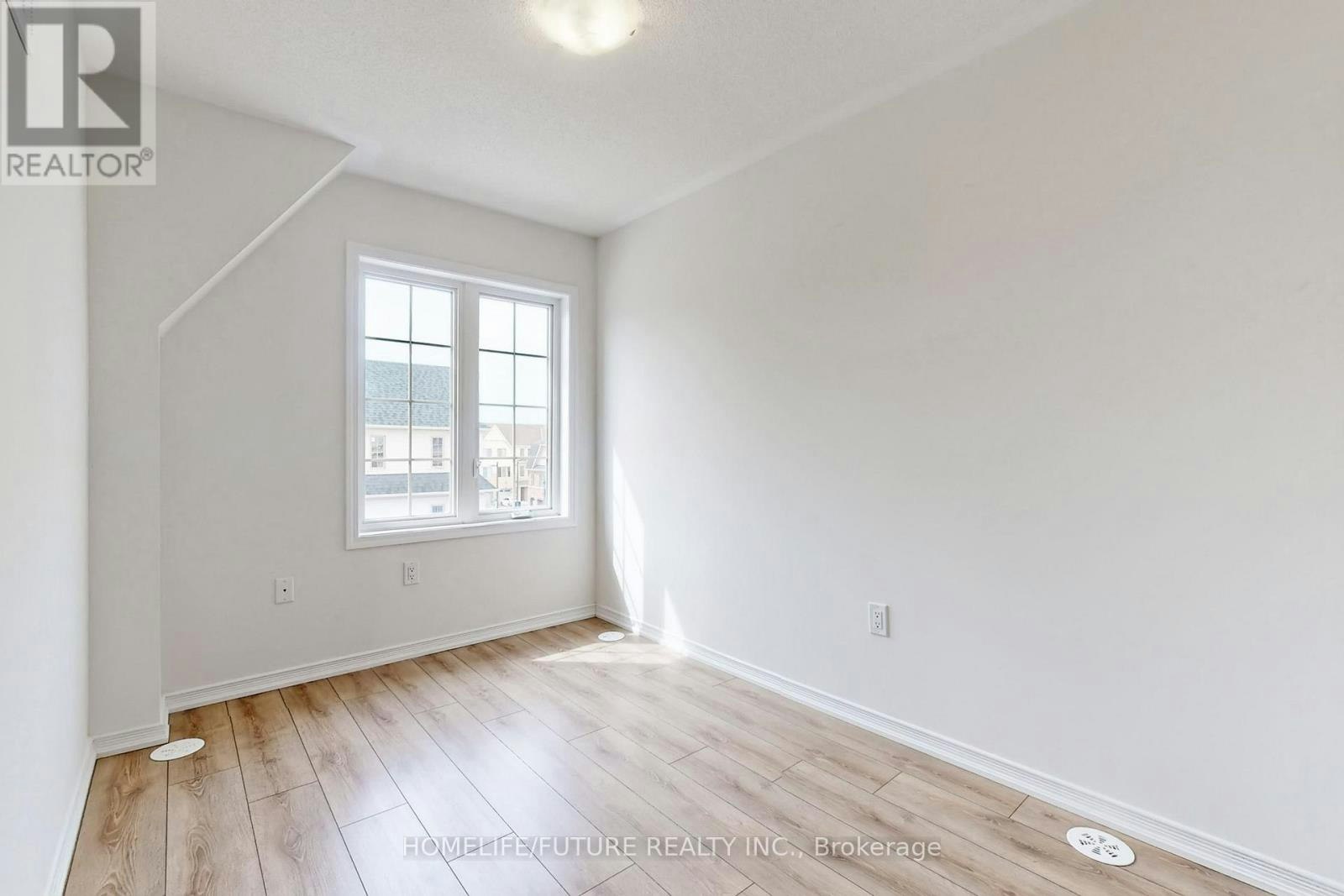25-247 Danzatore Path, Oshawa, ON, L1L 0P9 - 32