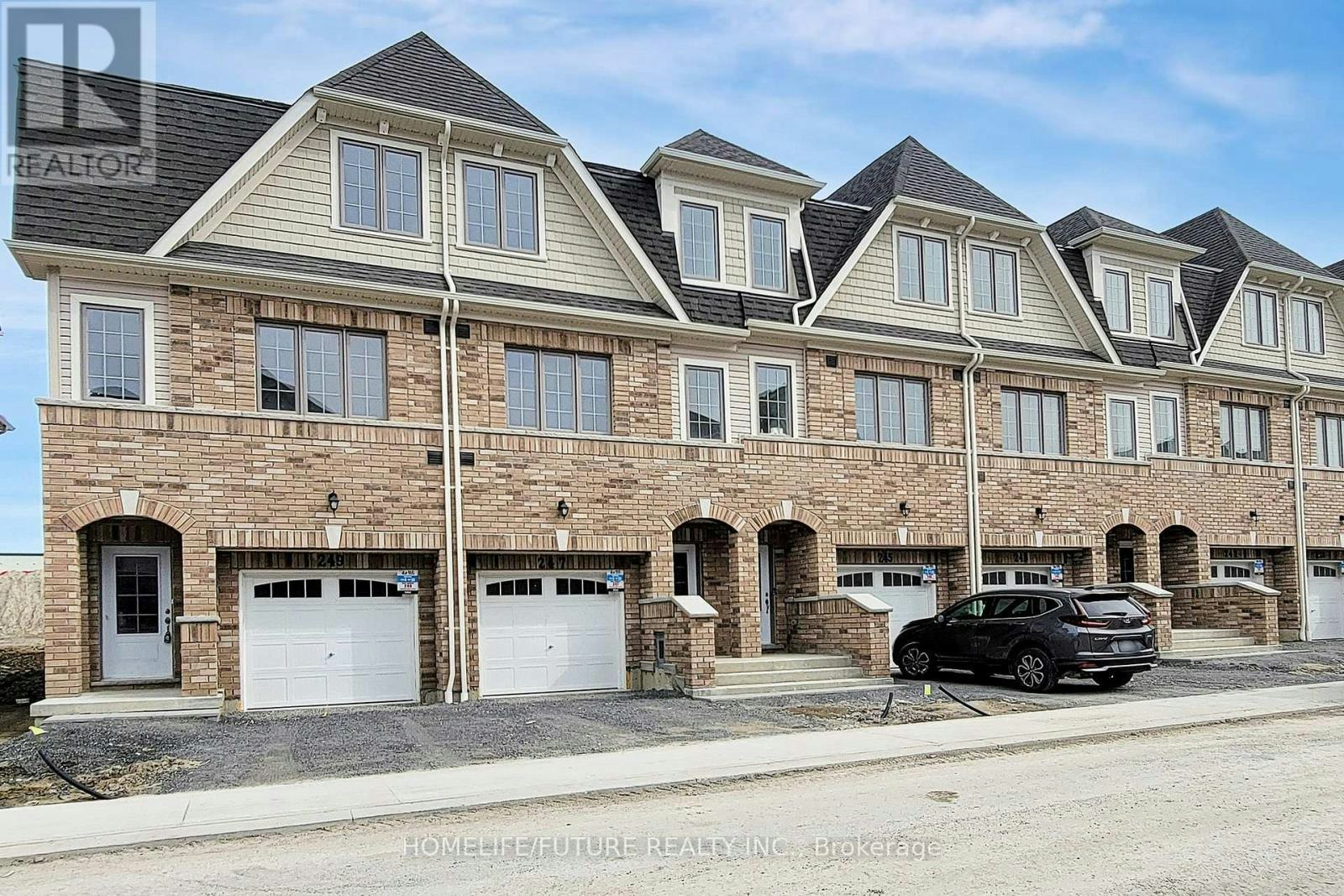 25-247 Danzatore Path, Oshawa, ON, L1L 0P9 - 3