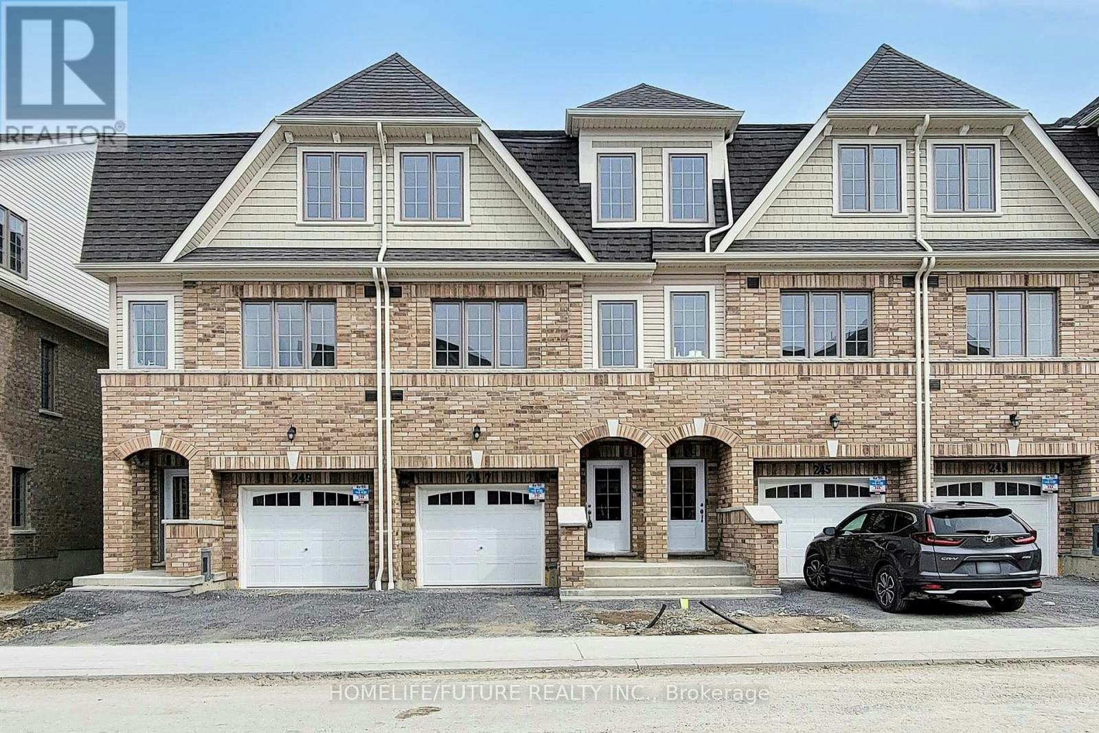 25-247 Danzatore Path, Oshawa, ON, L1L 0P9 - 2