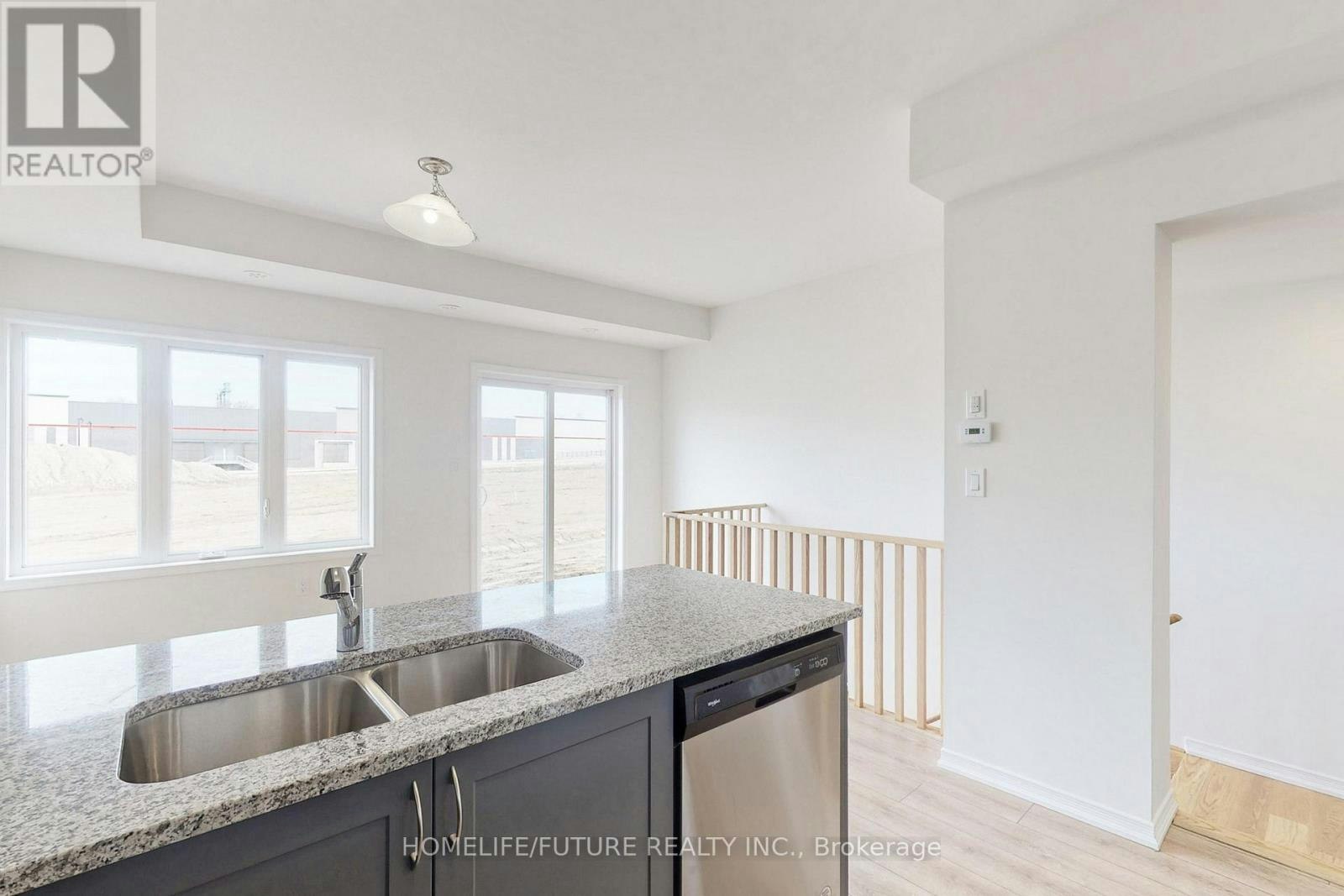 25-247 Danzatore Path, Oshawa, ON, L1L 0P9 - 19