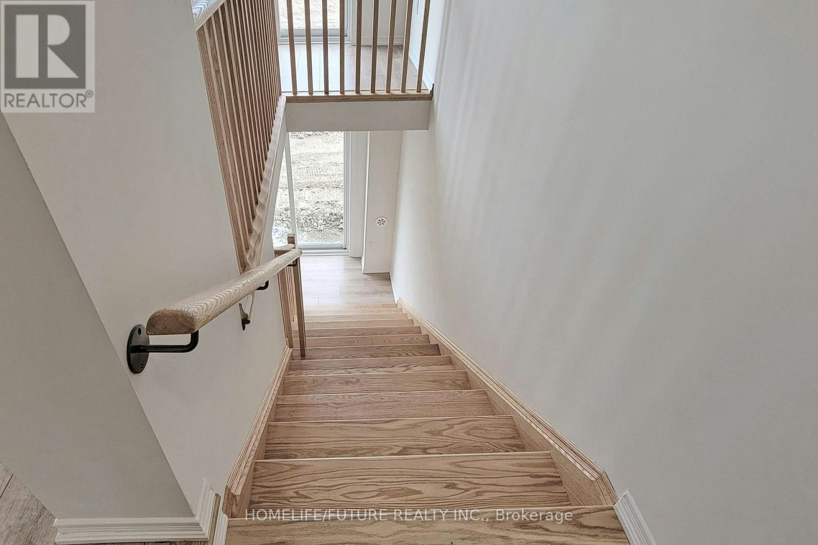 25-247 Danzatore Path, Oshawa, ON, L1L 0P9 - 9