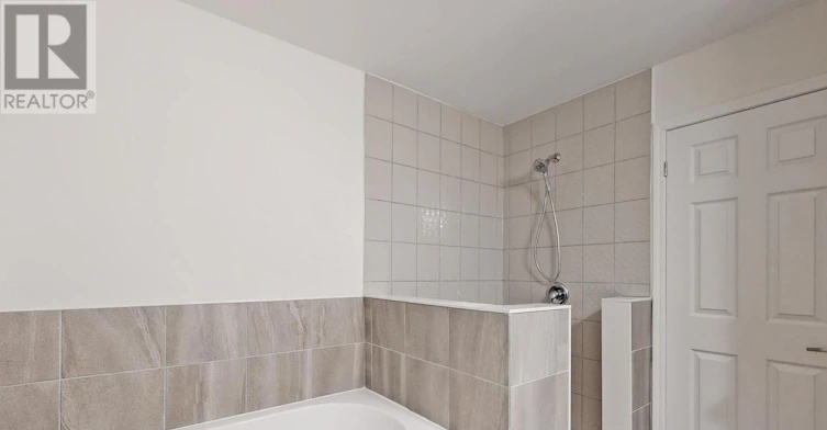 25-247 Danzatore Path, Oshawa, ON, L1L 0P9 - 31